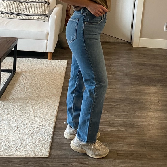 Abercrombie “The 90’s” Straight Ultra High Rise Jeans V-Front Size 28 / Size 6 - Picture 4 of 5